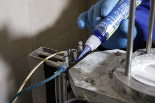 WEICONLOCK AN 301-43 NSF minősített csavarmenet rögzítő ragasztó - M36 - Kék - 20ml