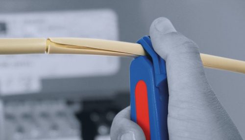 WeiconTOOLS S 4-28 kábelcsupaszoló szerszám ki-be tolható horgos vágókéssel